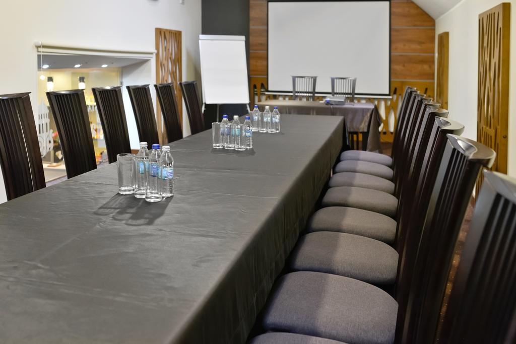 Hotel Capitol Biala Podlaska Luaran gambar