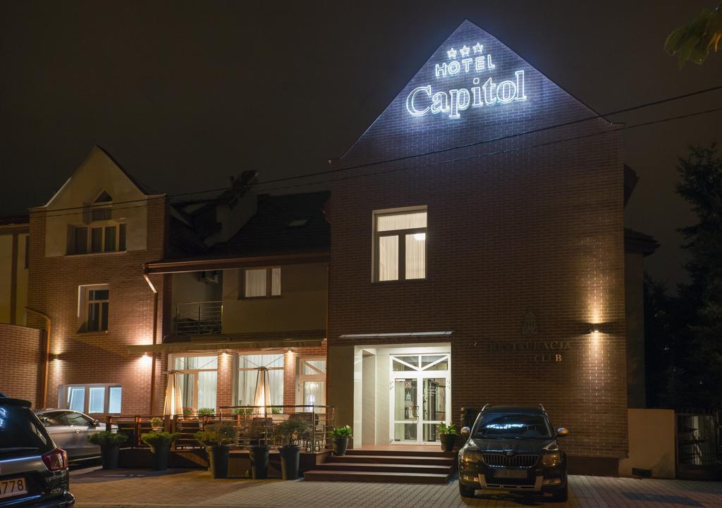 Hotel Capitol Biala Podlaska Luaran gambar