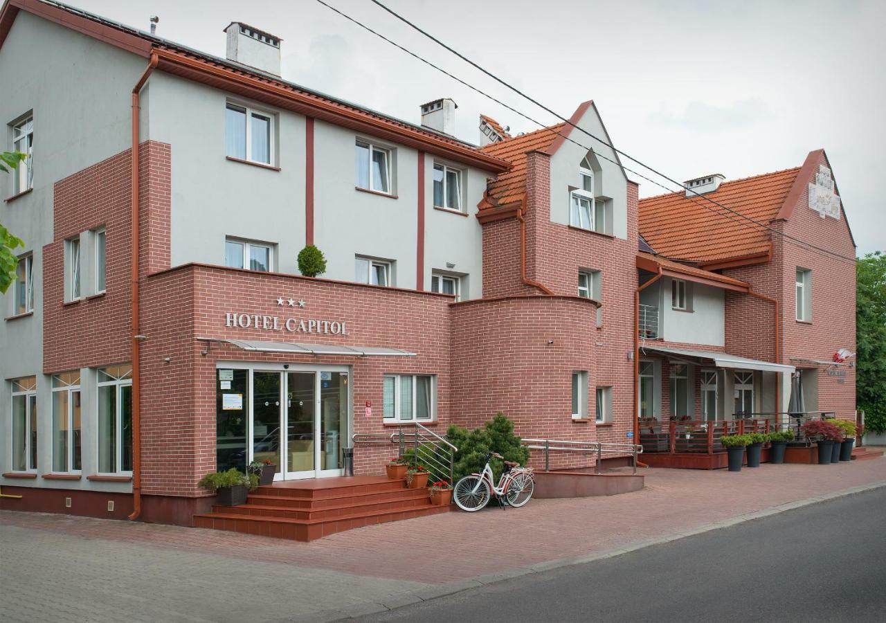 Hotel Capitol Biala Podlaska Luaran gambar